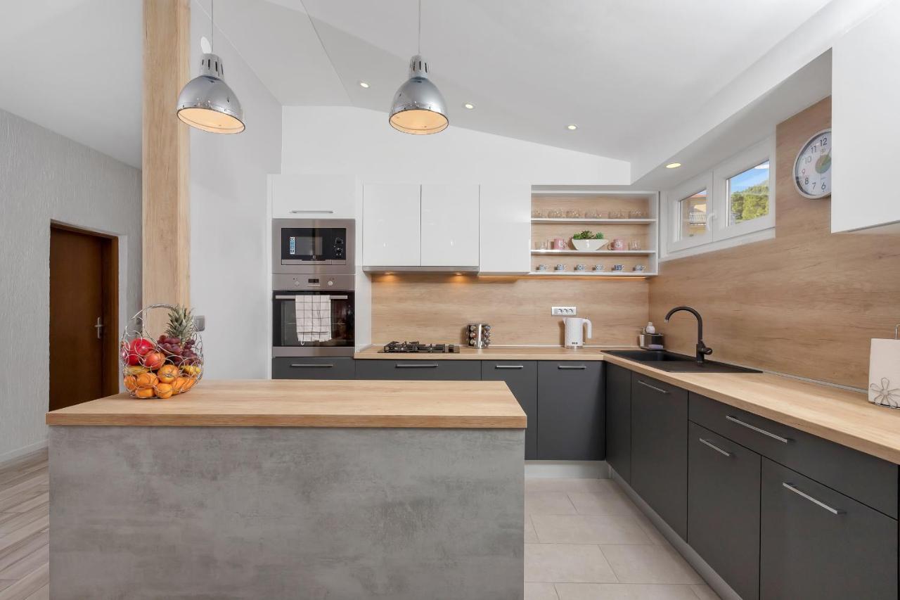 Apartments Rose Baska Voda Ngoại thất bức ảnh