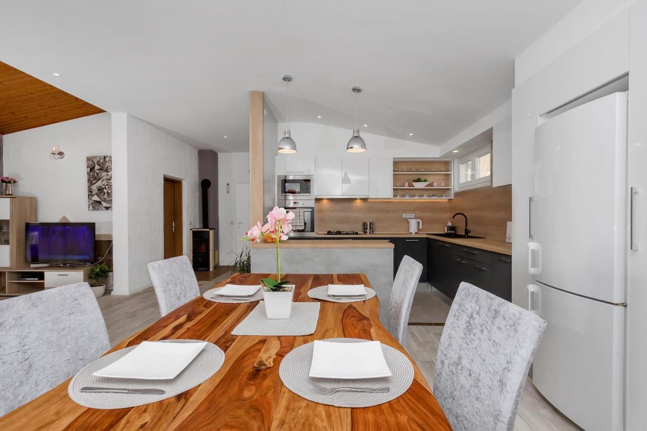 Apartments Rose Baska Voda Ngoại thất bức ảnh